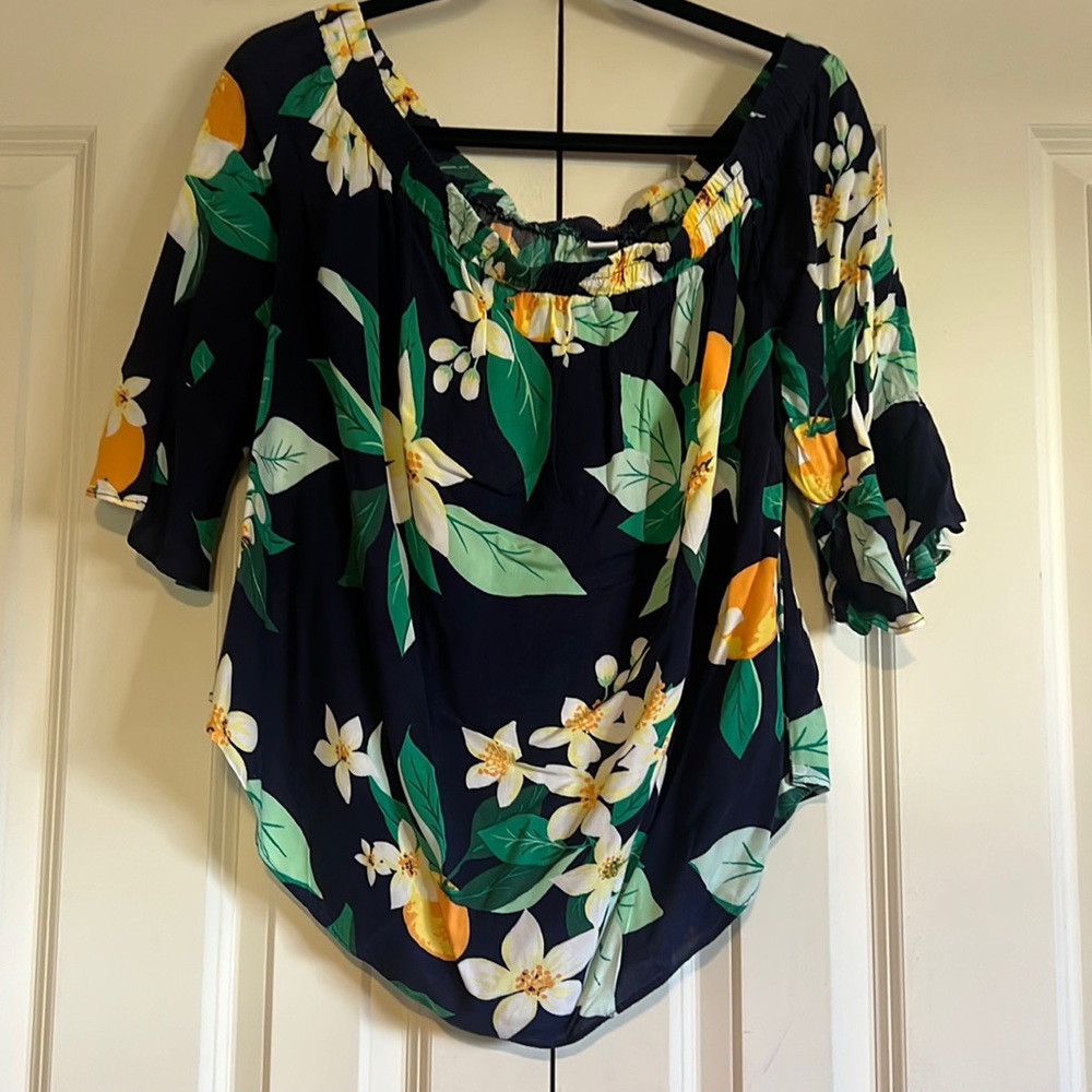 Old navy off the shoulder top with ruffled bell sleeve